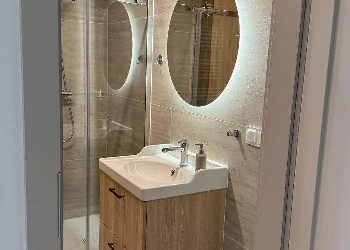 Modern Premium Czysta